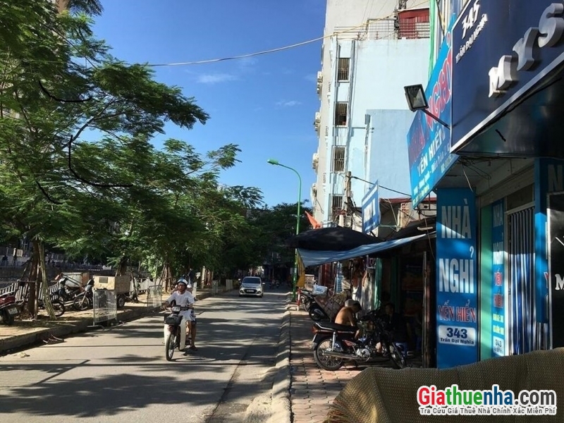 Cho thuê nhà mặt phố Nguyễn Chí Thanh 90m2 mặt tiền 6m